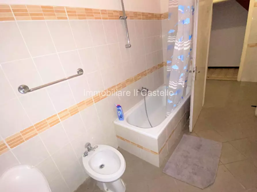 Immagine 12 di Casa indipendente in vendita  in sp304 a Castiglione Del Lago