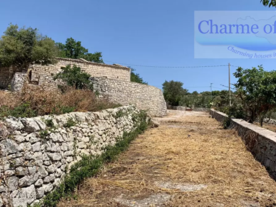 Immagine 26 di Rustico / casale in vendita  in Via Comunale San Silvestro a Modica