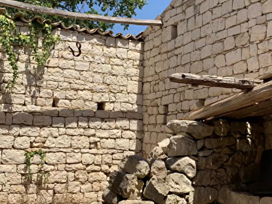 Immagine 38 di Rustico / casale in vendita  in Via Comunale San Silvestro a Modica