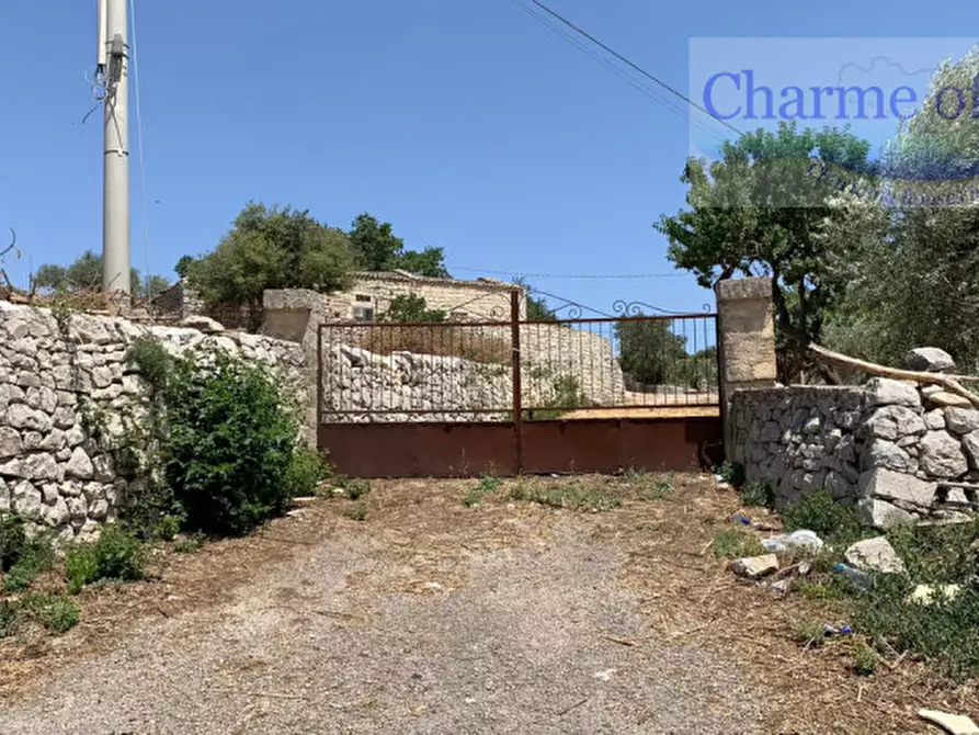 Immagine 41 di Rustico / casale in vendita  in Via Comunale San Silvestro a Modica
