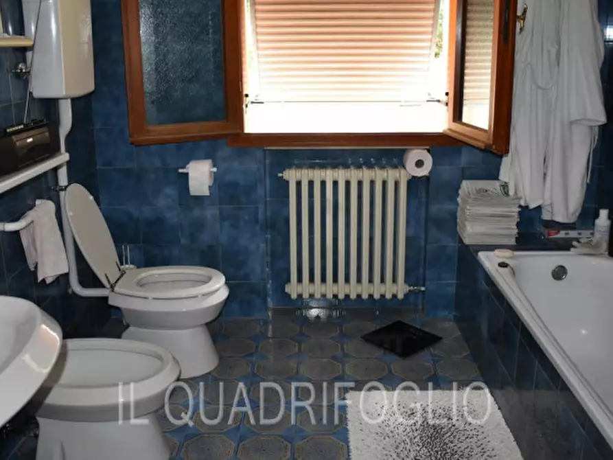 Immagine 19 di Villa in vendita  a Bertinoro