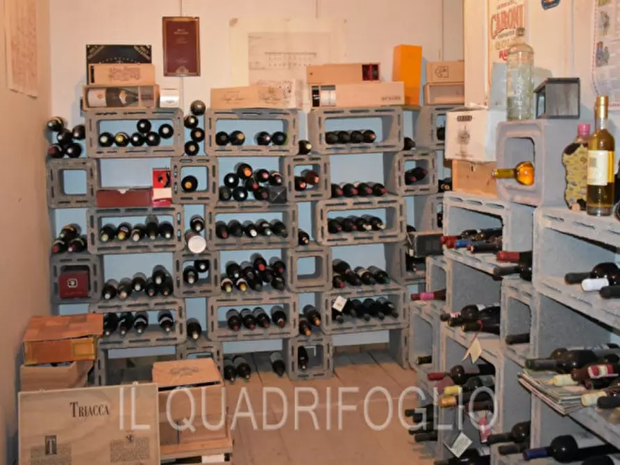 Immagine 36 di Villa in vendita  a Bertinoro