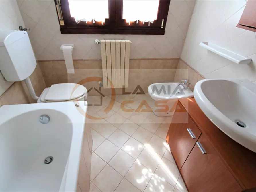 Immagine 9 di Camera in affitto  in Via Romea, n. 65/i bis a Legnaro