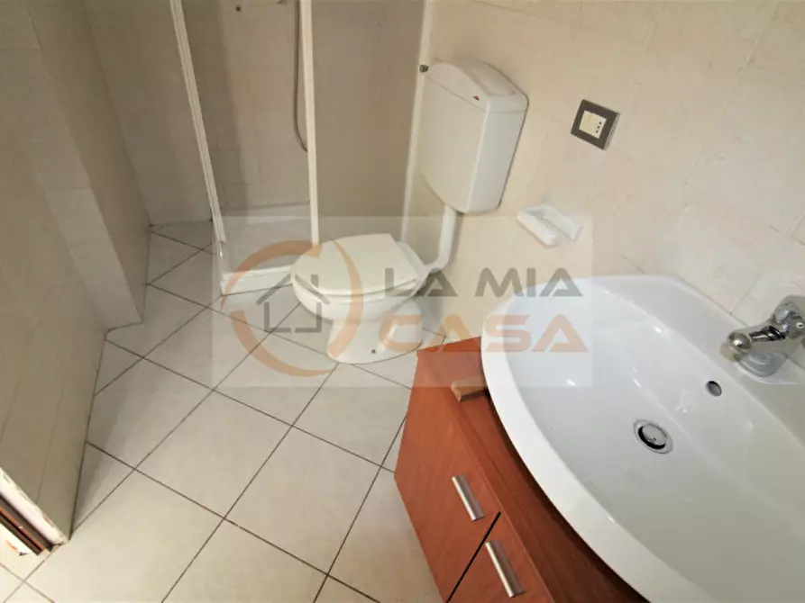 Immagine 11 di Camera in affitto  in Via Romea, n. 65/i bis a Legnaro