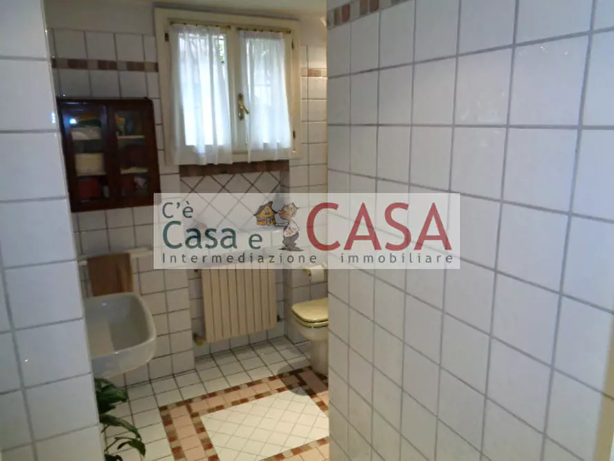 Immagine 2 di Casa bifamiliare in affitto  a Selvazzano Dentro