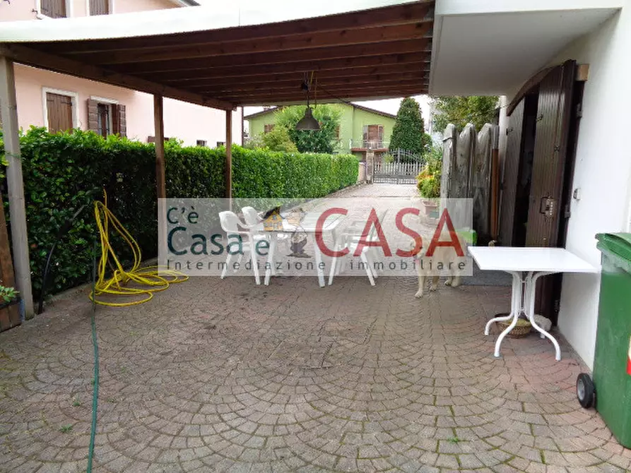 Immagine 5 di Casa bifamiliare in affitto  a Selvazzano Dentro