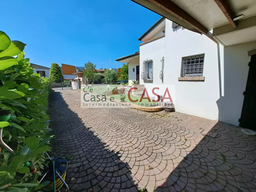 Immagine 16 di Casa bifamiliare in affitto  a Selvazzano Dentro