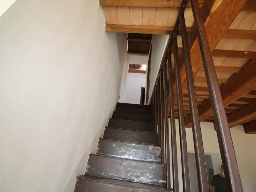 Immagine 10 di Villetta a schiera in vendita  in rapale a Bucine