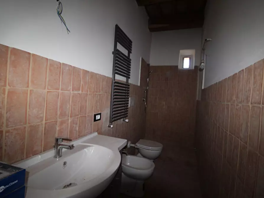 Immagine 11 di Villetta a schiera in vendita  in rapale a Bucine