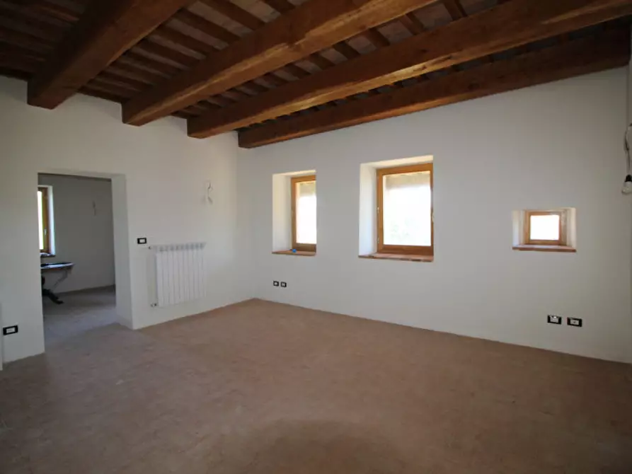 Immagine 19 di Villetta a schiera in vendita  in rapale a Bucine