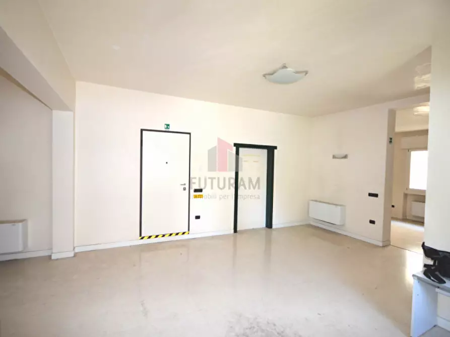 Immagine 6 di Ufficio in affitto  in vicenza viale san lazzaro a Vicenza