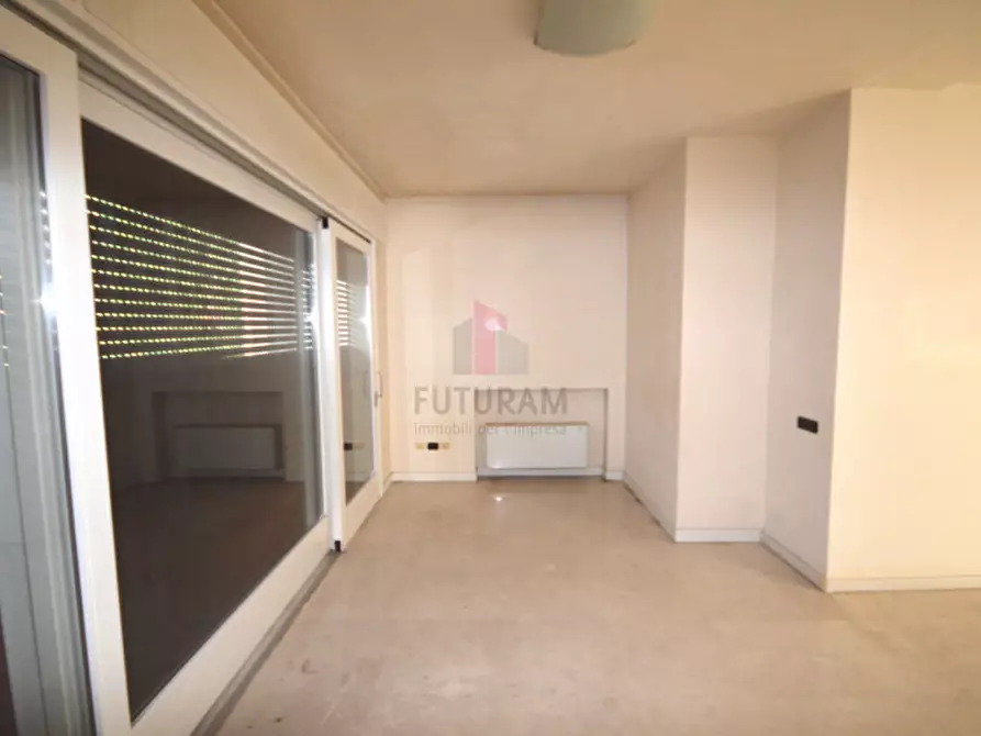 Immagine 14 di Ufficio in affitto  in vicenza viale san lazzaro a Vicenza