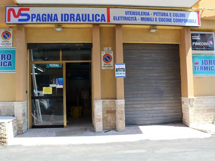 Immagine 2 di Negozio in affitto  a Gallipoli