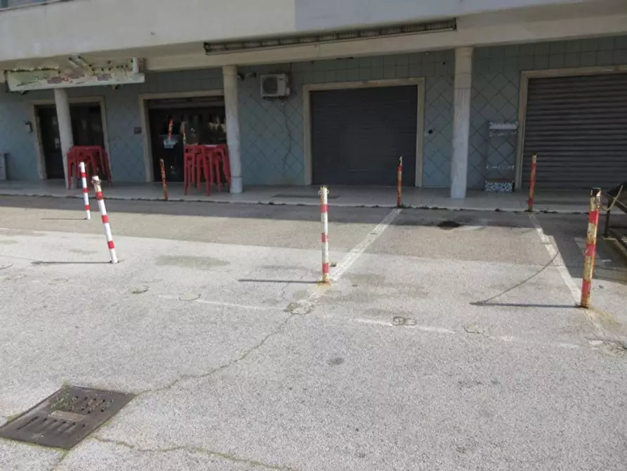 Immagine 1 di Posto auto in vendita  in Via Lago Maggiore, N. snc a Pomezia