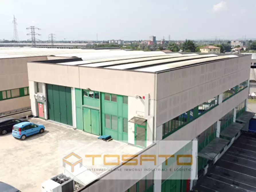 Immagine 16 di Capannone industriale in affitto  a Verona