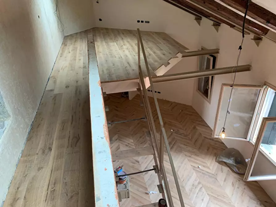 Immagine 4 di Appartamento in vendita  in fondamenta navagero a Venezia