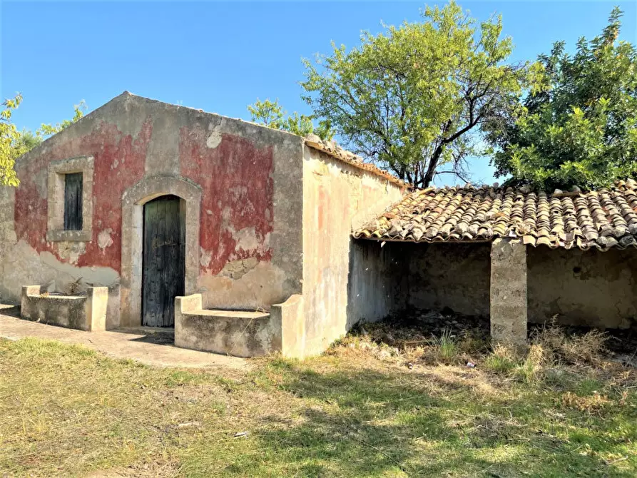 Immagine 1 di Rustico / casale in vendita  in c.da bochini a Avola