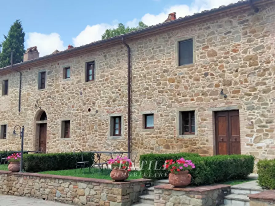 Immagine 6 di Agriturismo in vendita  a Arezzo