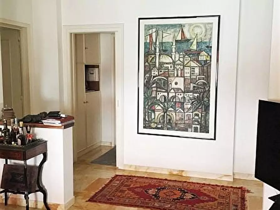 Immagine 3 di Appartamento in vendita  in Corso Mazzini a San Remo