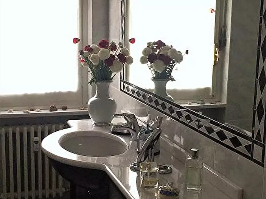 Immagine 11 di Appartamento in vendita  in Corso Mazzini a San Remo