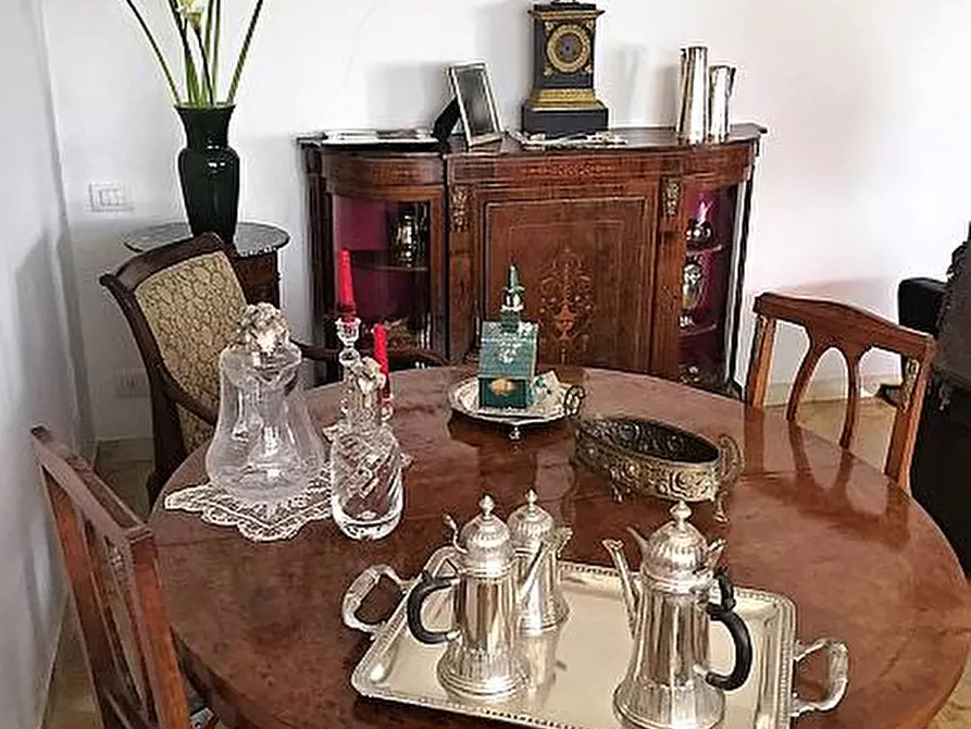 Immagine 16 di Appartamento in vendita  in Corso Mazzini a San Remo