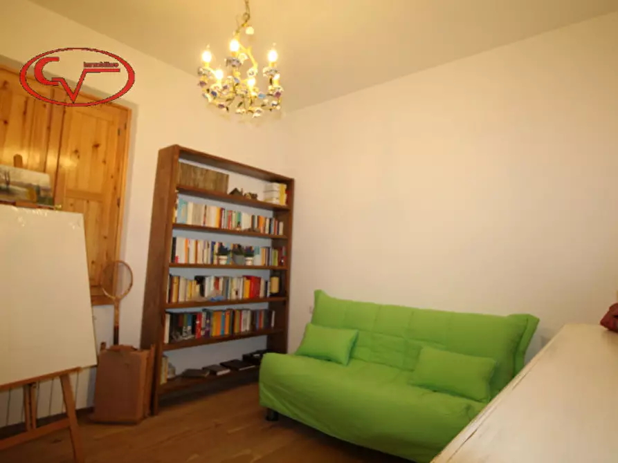 Immagine 32 di Appartamento in vendita  in Marcatale a Bucine