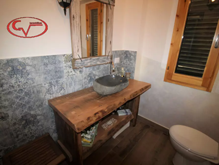 Immagine 40 di Appartamento in vendita  in Marcatale a Bucine