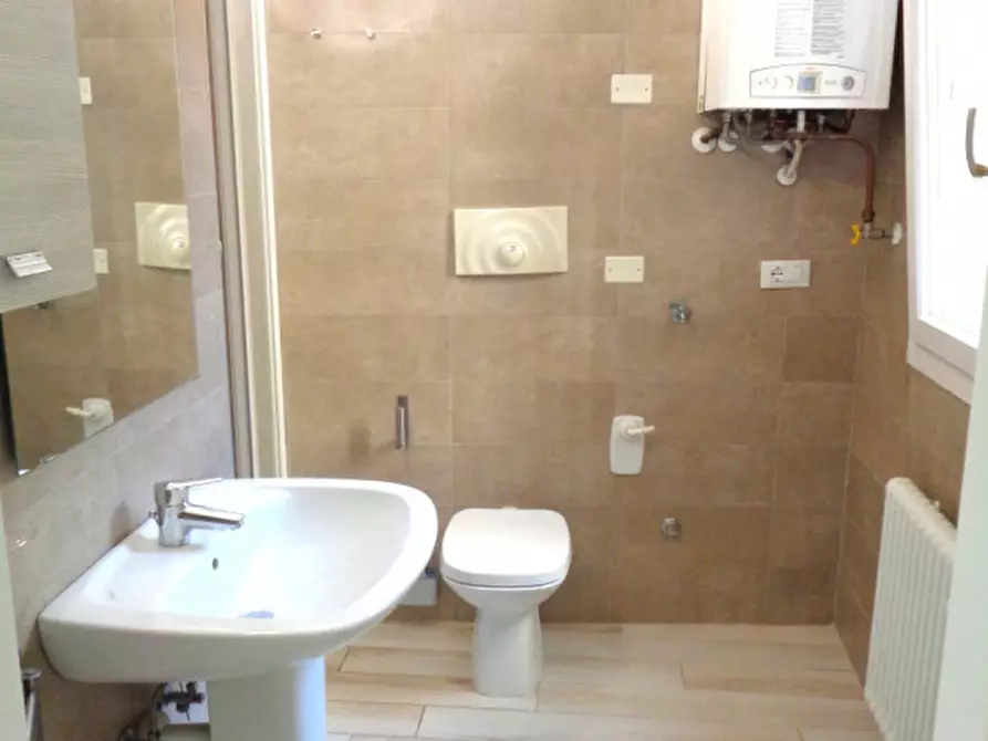 Immagine 9 di Appartamento in affitto  a Bassano Del Grappa