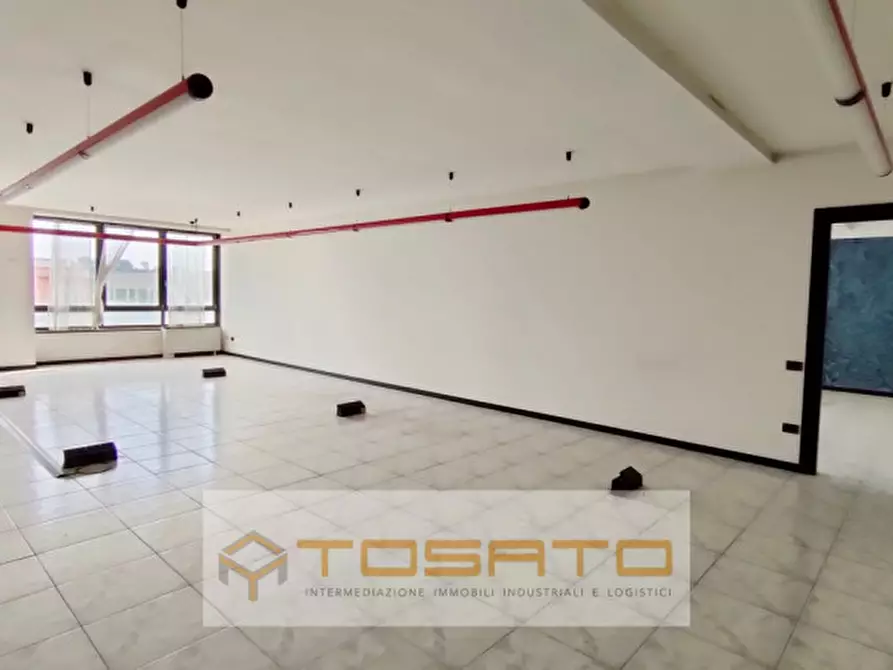 Immagine 3 di Capannone industriale in vendita  a Sona