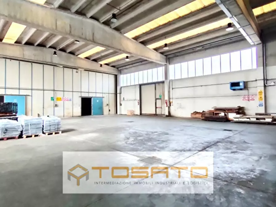 Immagine 4 di Capannone industriale in vendita  a Sona