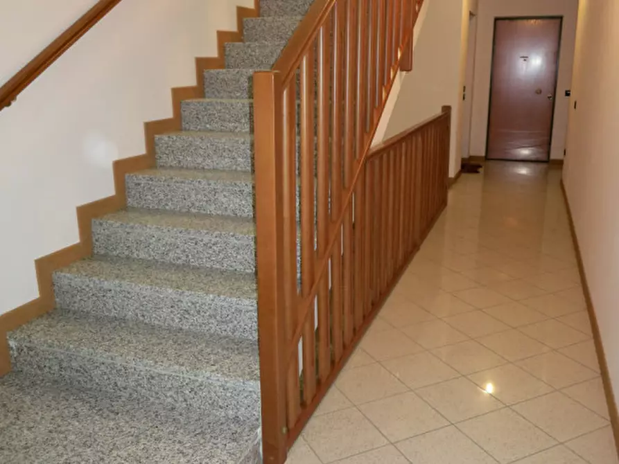 Immagine 20 di Appartamento in vendita  in via Monte Cero n°40 a Padova