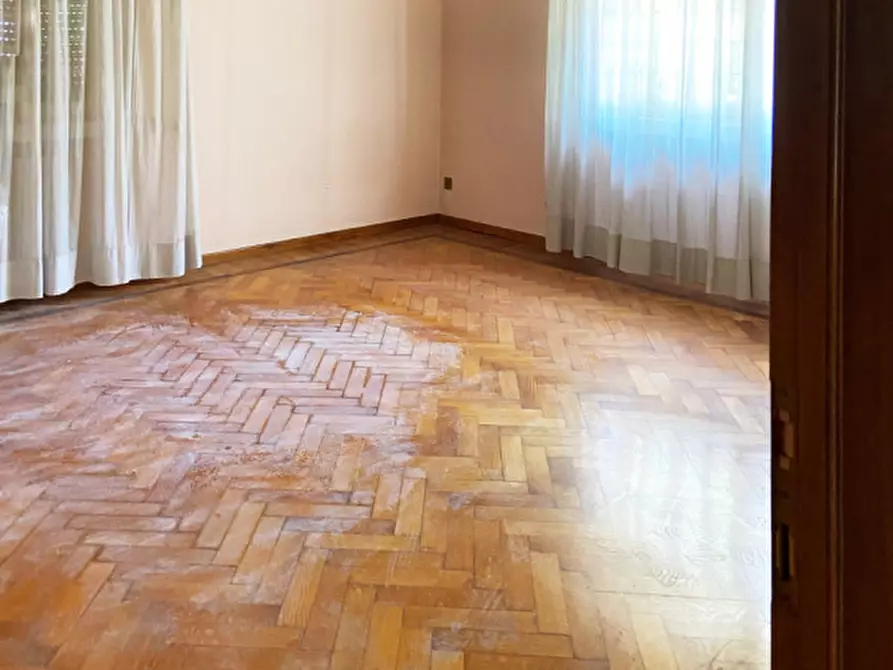 Immagine 15 di Villa in vendita  in Via Castagna a Cornuda