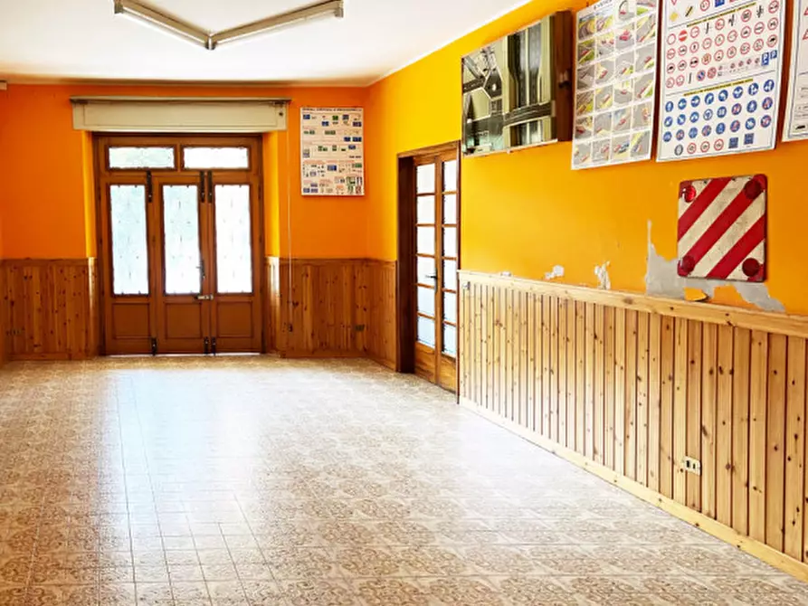 Immagine 30 di Villa in vendita  in Via Castagna a Cornuda