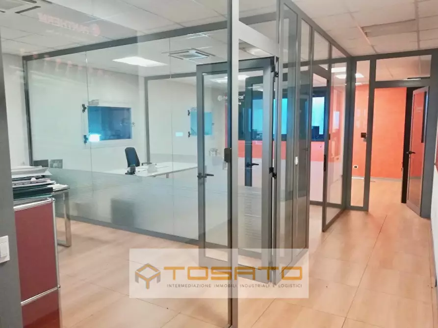 Immagine 12 di Capannone industriale in vendita  a Sona