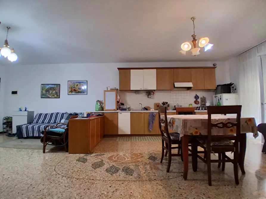 Immagine 1 di Appartamento in vendita  in Strada del Tormeno 69 a Vicenza