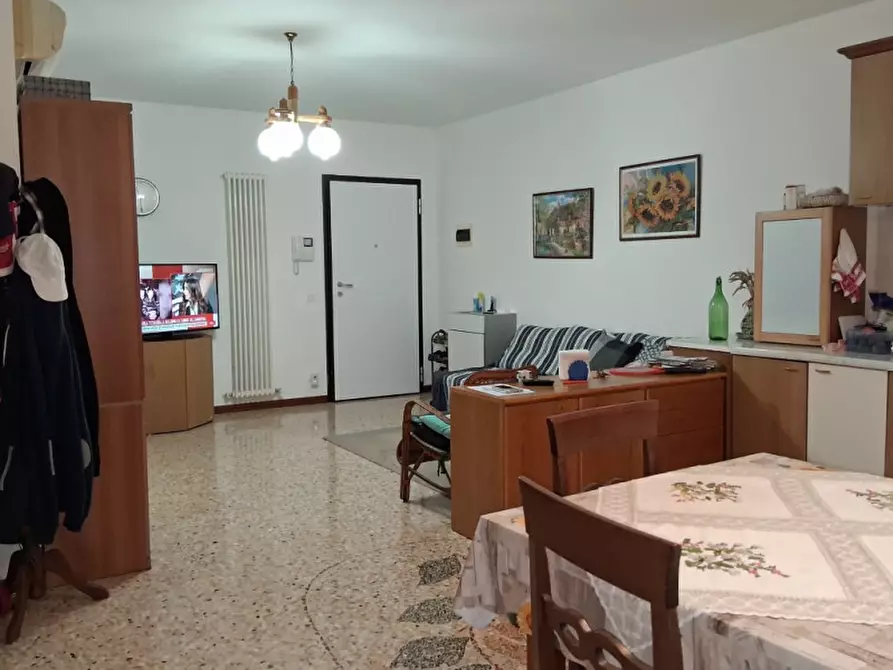 Immagine 5 di Appartamento in vendita  in Strada del Tormeno 69 a Vicenza