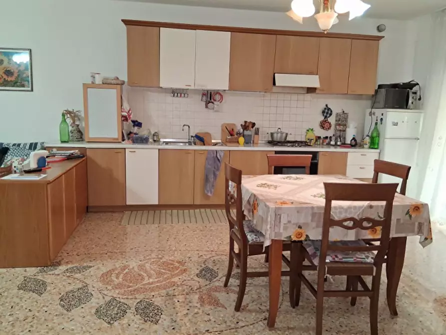 Immagine 6 di Appartamento in vendita  in Strada del Tormeno 69 a Vicenza