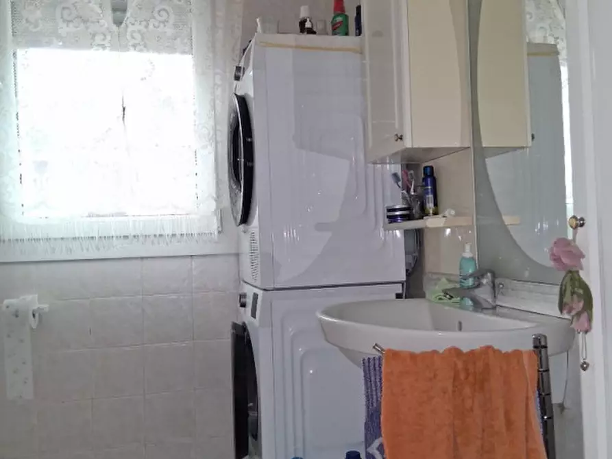 Immagine 14 di Appartamento in vendita  in Strada del Tormeno 69 a Vicenza