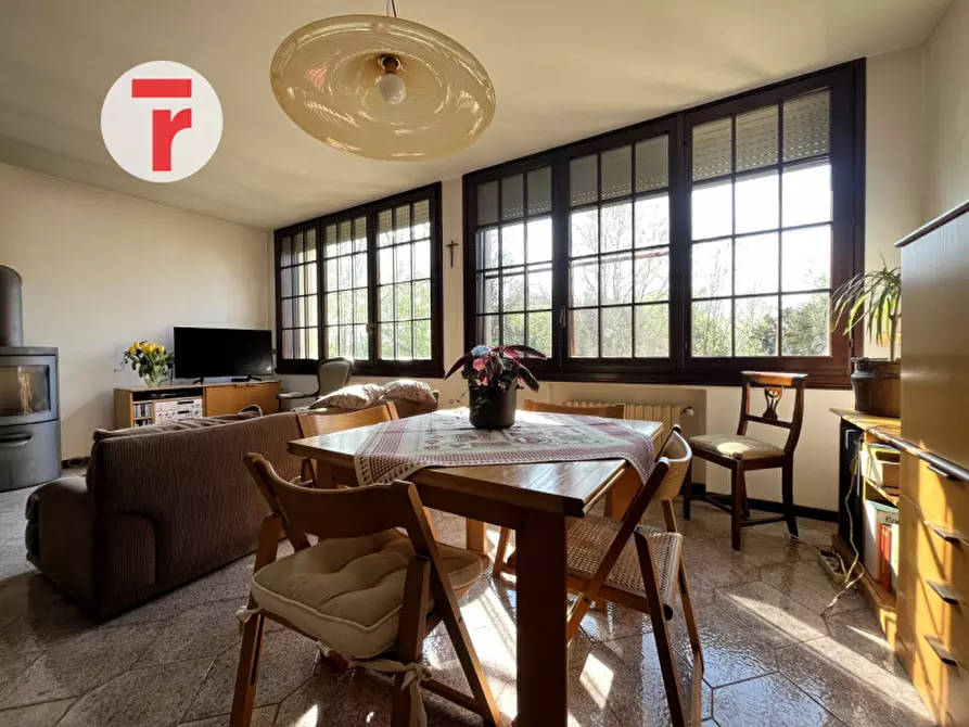 Immagine 1 di Casa indipendente in vendita  in Via Monte Grappa a Limena