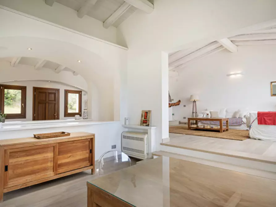 Immagine 8 di Villa in vendita  a Olbia