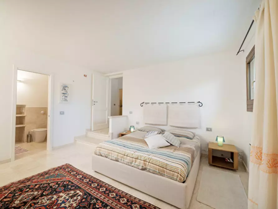 Immagine 19 di Villa in vendita  a Olbia