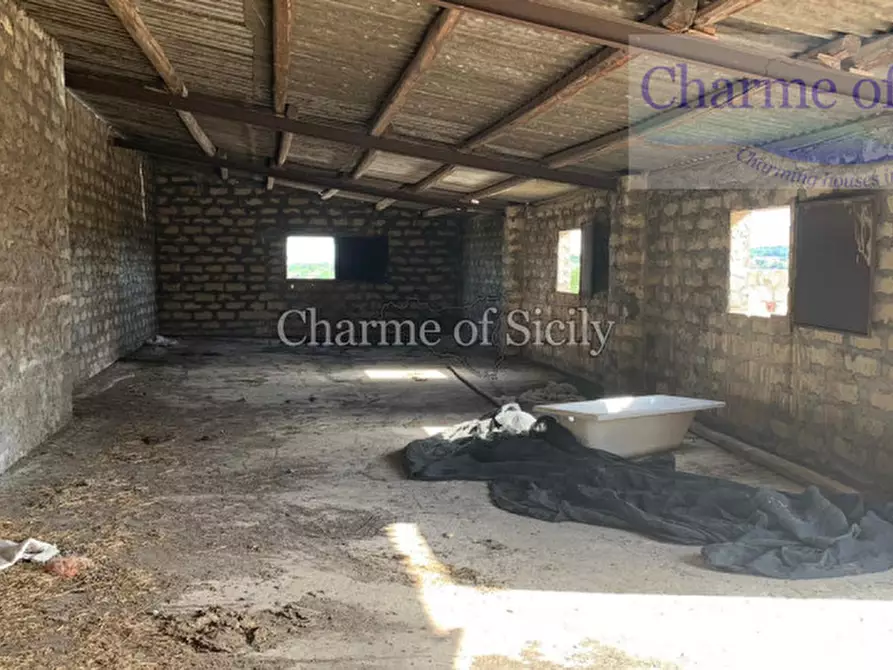 Immagine 29 di Rustico / casale in vendita  in SP 79 a Modica