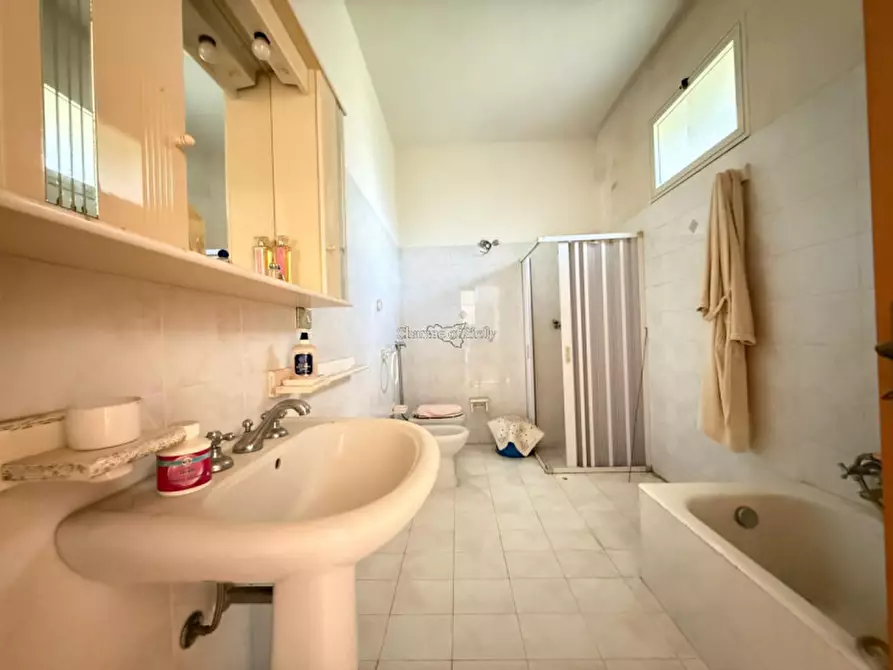 Immagine 59 di Rustico / casale in vendita  in SP 79 a Modica