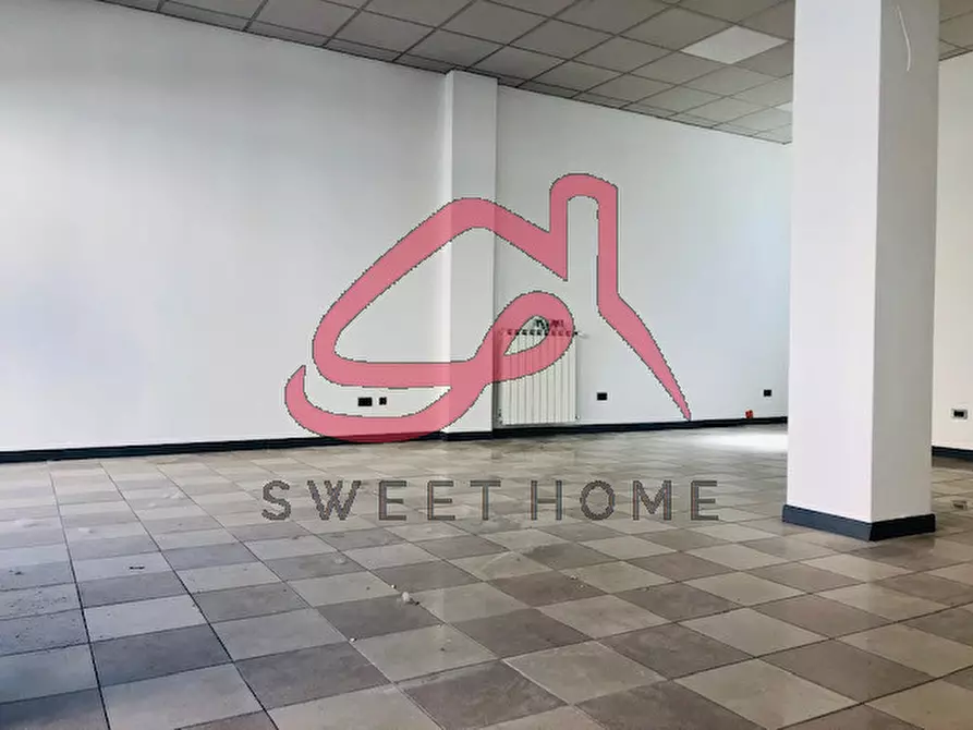 Immagine 3 di Negozio in affitto  in Viale Cavallotti a Padova