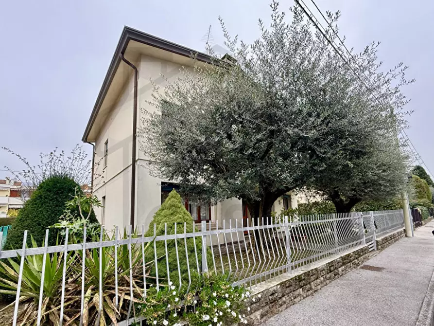 Immagine 20 di Casa indipendente in vendita  in Via Roma a Montegrotto Terme