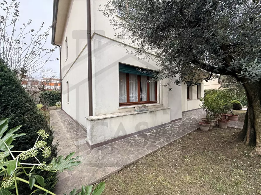 Immagine 21 di Casa indipendente in vendita  in Via Roma a Montegrotto Terme