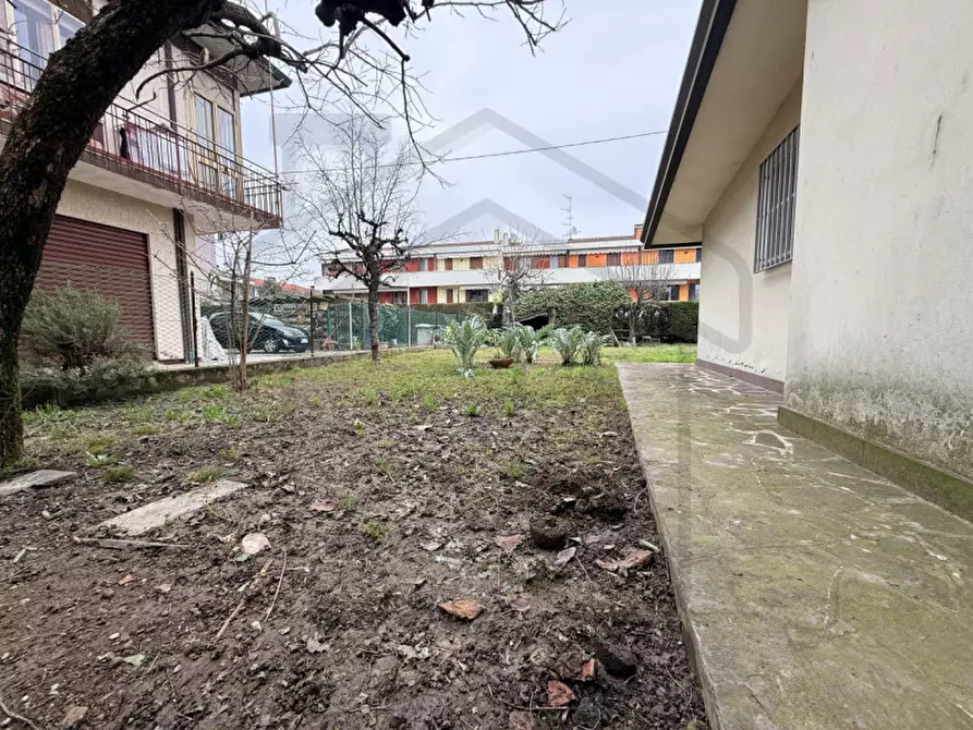 Immagine 22 di Casa indipendente in vendita  in Via Roma a Montegrotto Terme