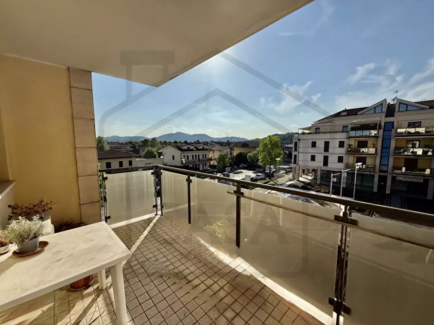 Immagine 1 di Appartamento in vendita  in Corso delle Terme a Montegrotto Terme