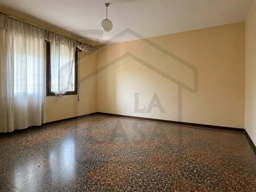 Immagine 10 di Casa indipendente in vendita  in Via Fratelli Cervi a Montegrotto Terme