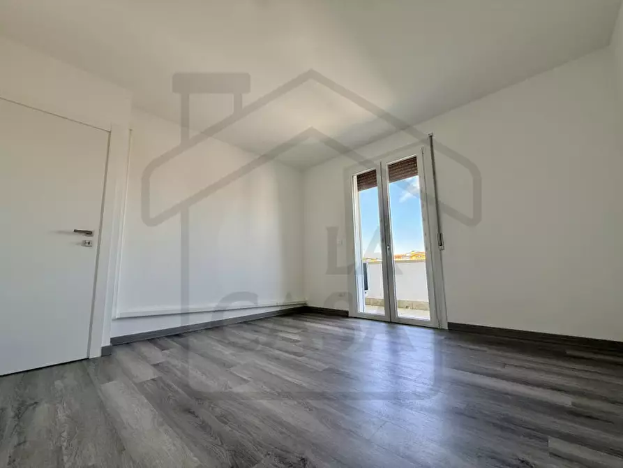 Immagine 12 di Appartamento in vendita  in Via De Nicola a Montegrotto Terme